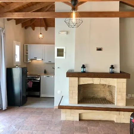 Сasa de vacaciones Sunlit Pool House