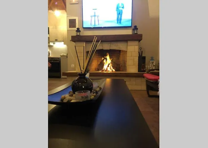 Sunlit Pool House Posidhonia (Peloponnese)